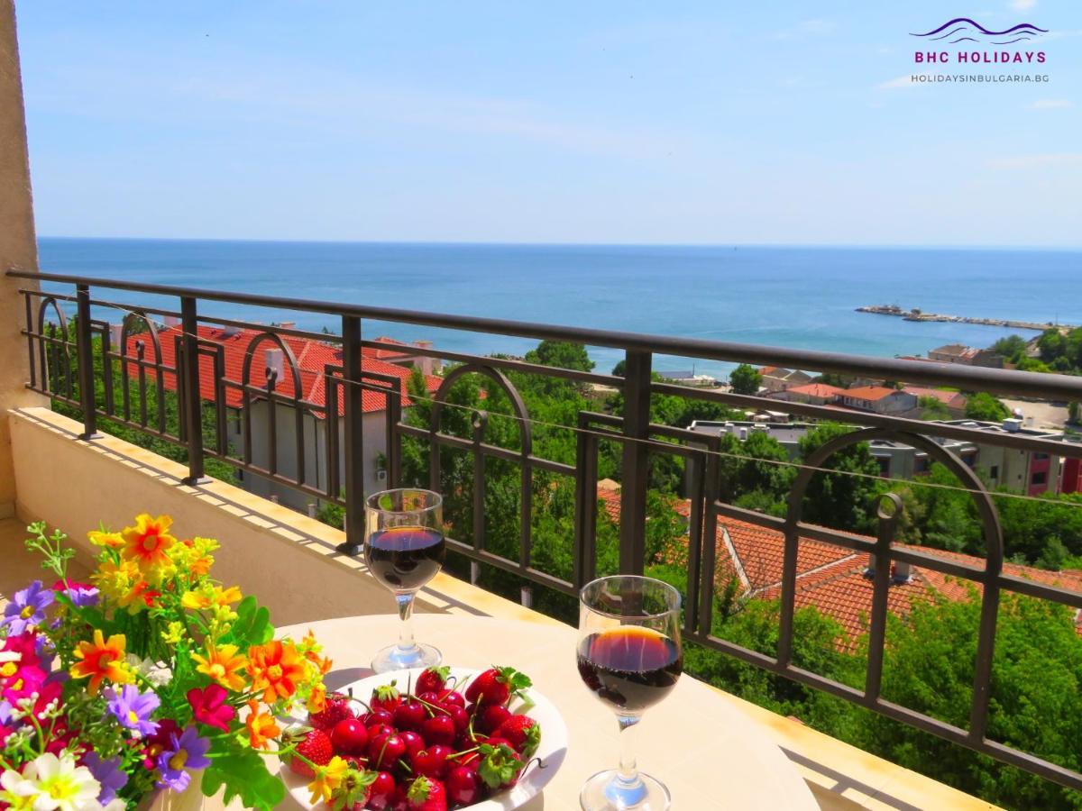 Апартаменти Свети Георги - Saint George Apartments Kavarna Exterior photo